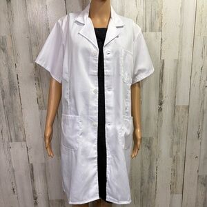 White Short Sleeve Lab Coat‎